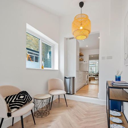 Pass The Keys 3 Bed Scandi Heaven Minutes From The Beach Whitstable Bagian luar foto