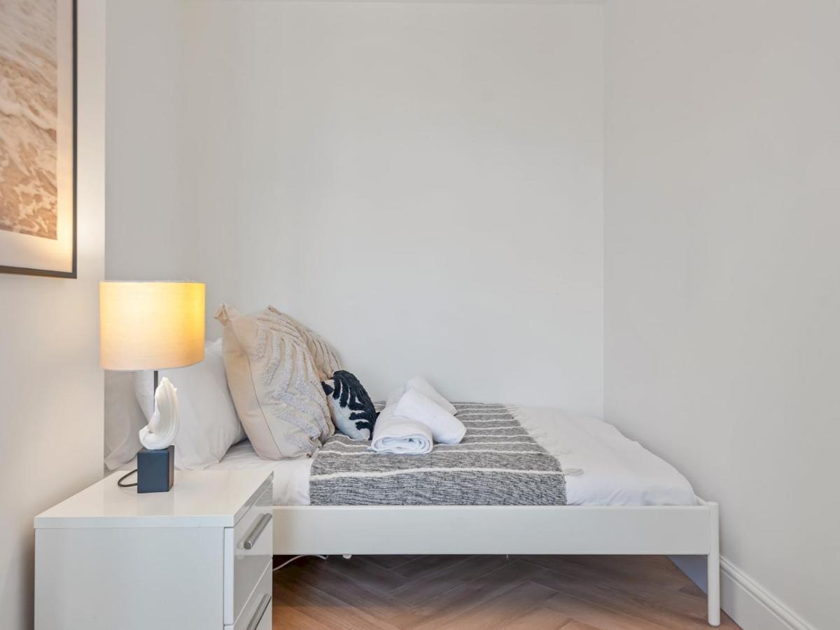 Pass The Keys 3 Bed Scandi Heaven Minutes From The Beach Whitstable Bagian luar foto