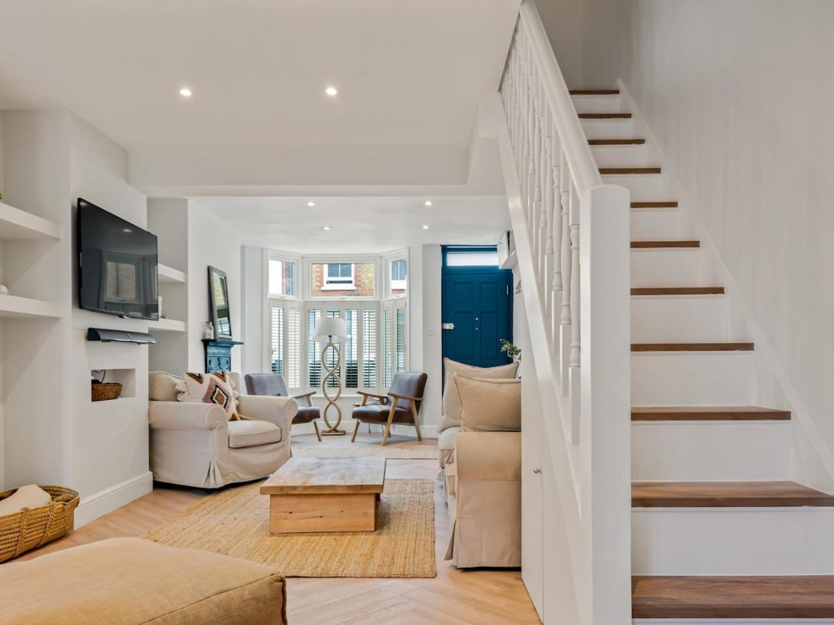 Pass The Keys 3 Bed Scandi Heaven Minutes From The Beach Whitstable Bagian luar foto