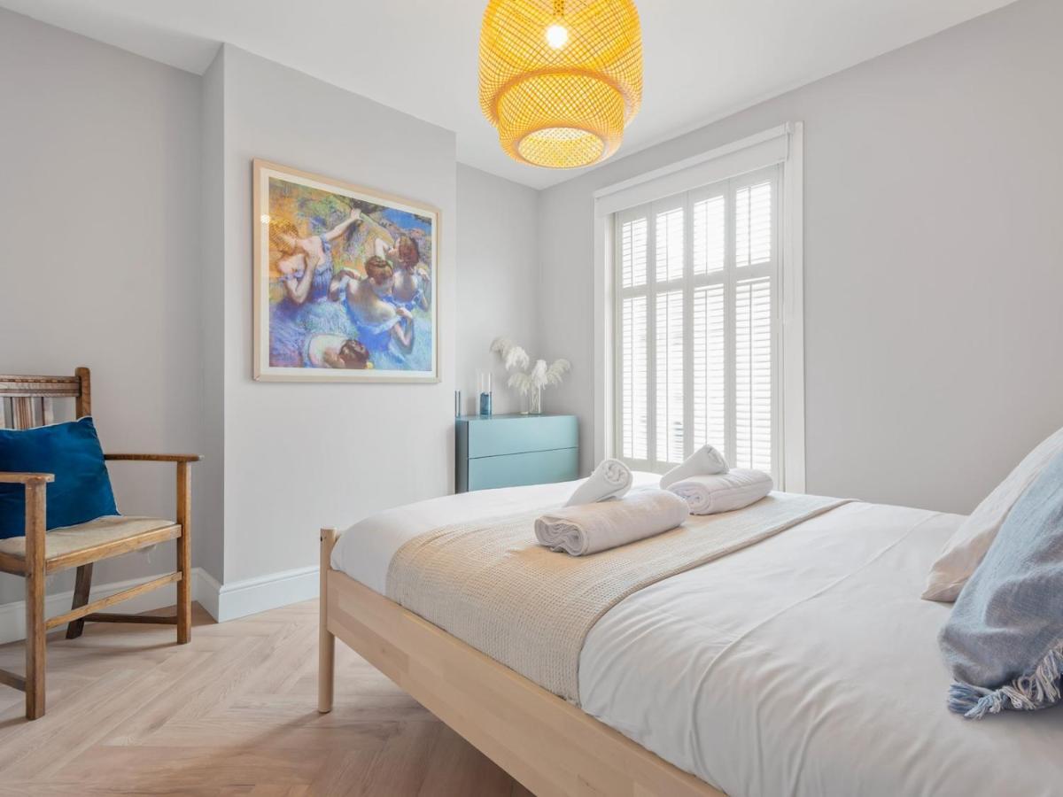 Pass The Keys 3 Bed Scandi Heaven Minutes From The Beach Whitstable Bagian luar foto